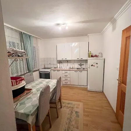 아파트 Nena 쿠프레스